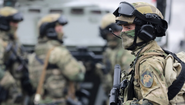 Окупантські сили на тимчасово окупованих територіях примушують населення використовувати російські телевізійні пакети з метою зміцнення свого контролю - Жовта стрічка.