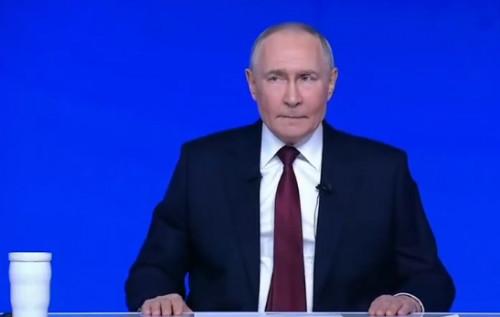Броньований потяг та підроблені кортежі. Одержимість Путіна щодо власної безпеки досягла нових висот - NYT.