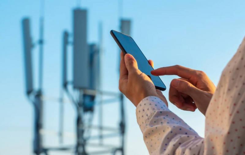 Тарифні плани від Київстар стартують з 200 грн, тоді як тарифи Vodafone починаються з 280 грн: акційні умови на серпневу знижку до 400 грн.