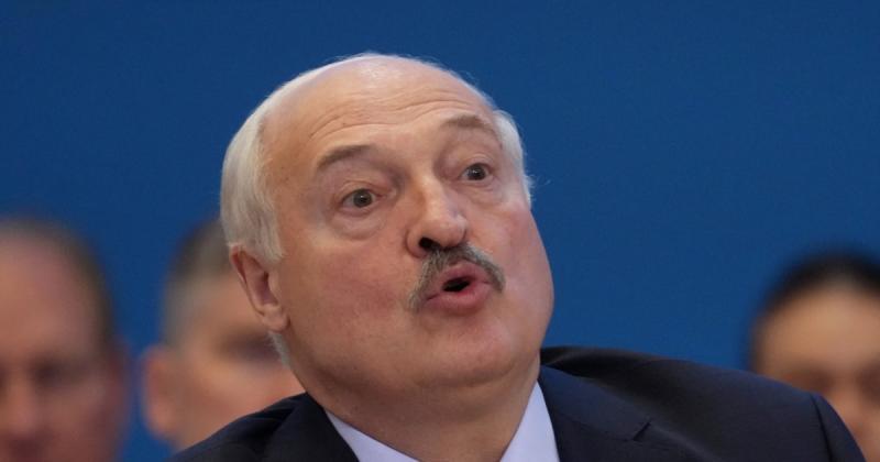 Лукашенко отримав в подарунок 