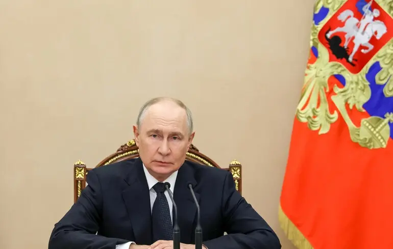 Росія вважає, що дипломатичні зусилля вичерпали себе, і готується до посилення військових атак на Україну, повідомляє Bloomberg.