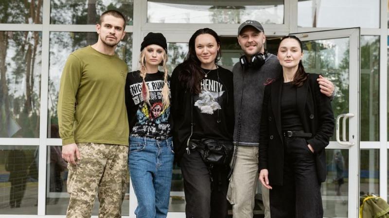 Перші ластівки: 3 сезон - хто представить нову команду акторів у продовженні серіалу, склад виконавців стрічки.