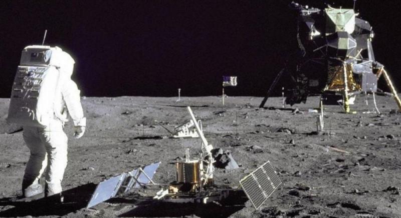NASA продало старі стрічки за 218 доларів: згодом за три з них заплатили мільйони. Чому так сталося?