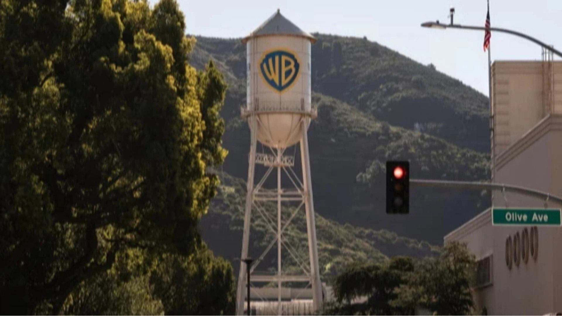 Невдовзі Paramount може отримати схвалення на придбання Warner Bros від урядових структур.