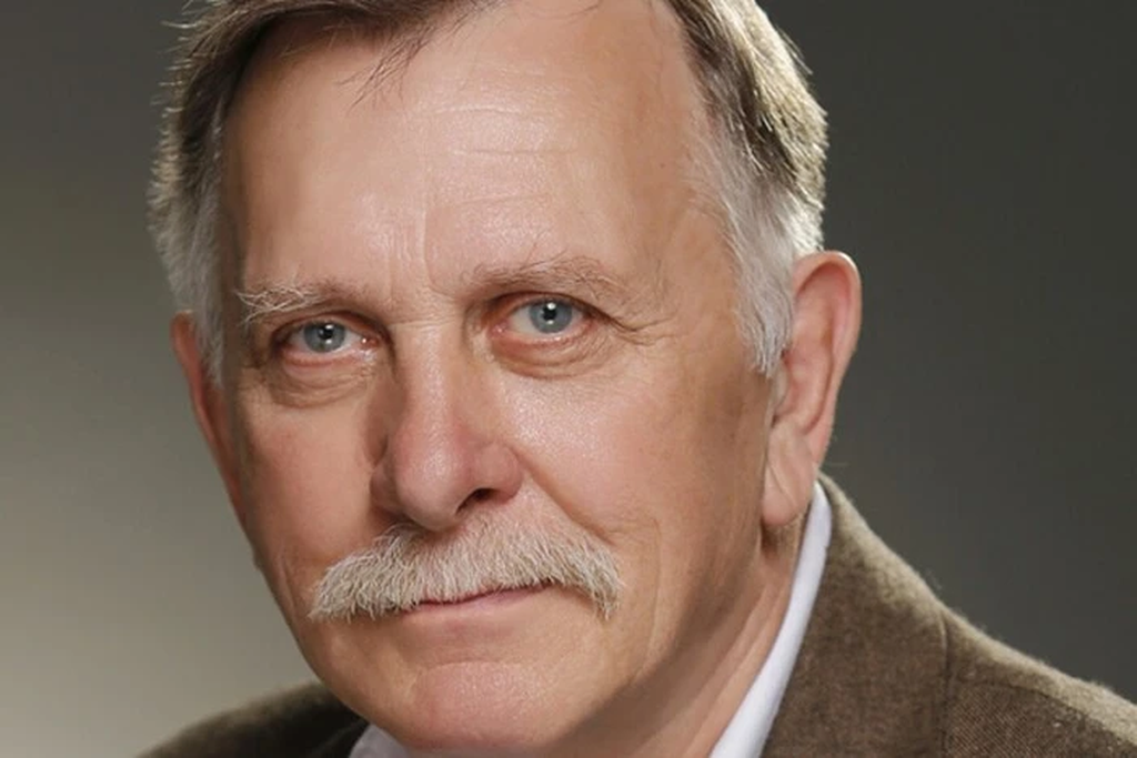 Пішов з життя відомий український актор: Олег Шаварський помер на заслуженому відпочинку.
