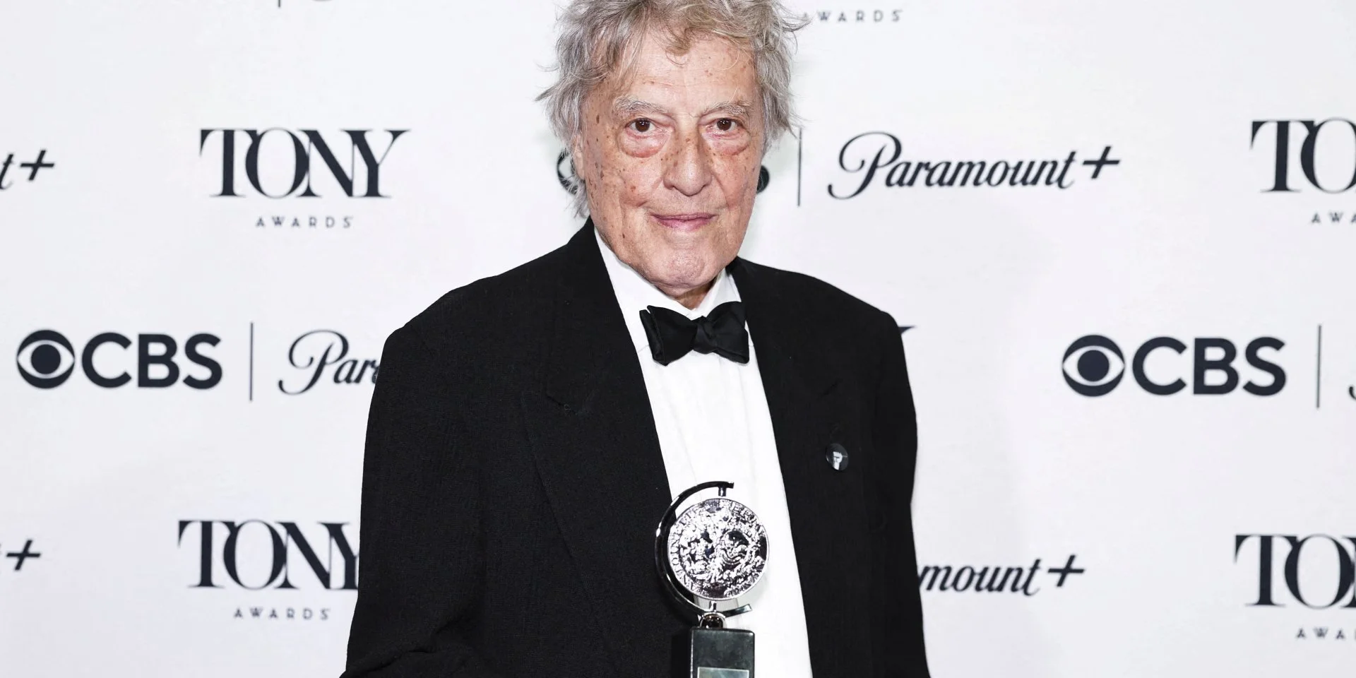 Помер лауреат премії 