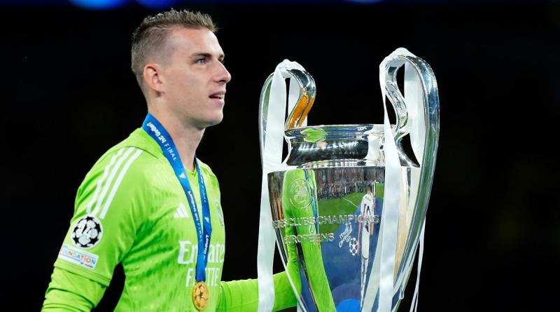 Андрій Лунін висловився до прихильників Реала після завершення свого відпочинку - Футбол 24.