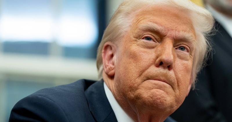 Трамп: Я зупинив ймовірний початок ядерного конфлікту між Росією та Україною.