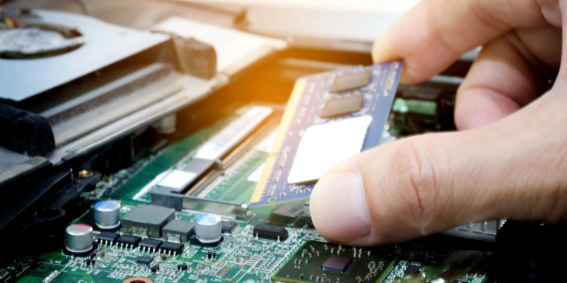 Без американських мікросхем. Китай створив найбільший кластер штучного інтелекту у світі.