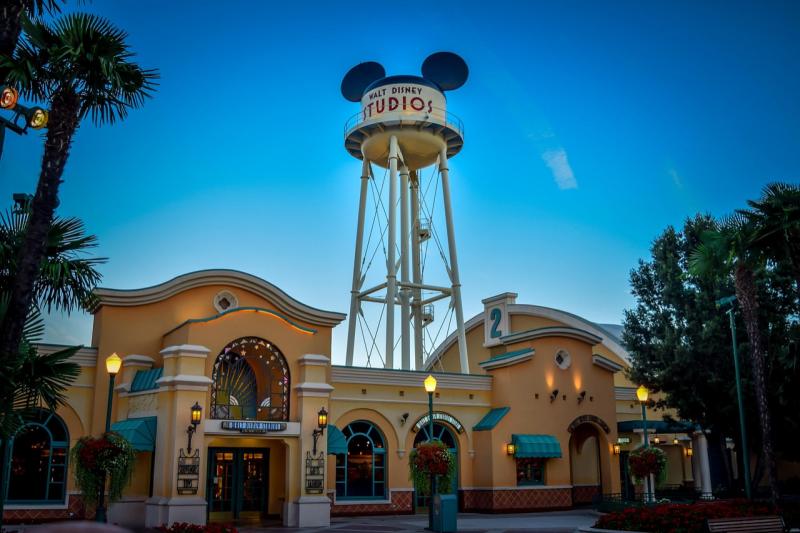 На фоні зменшення витрат компанія Disney проводить масові звільнення, скорочуючи сотні своїх співробітників.