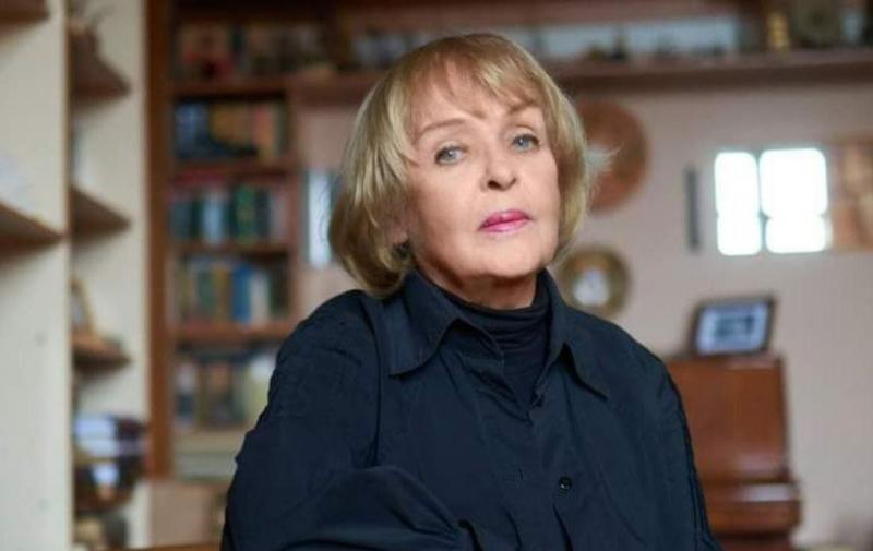 Ада Роговцева поділилася архівним знімком з чоловіком, який вразив багатьох: ось як вони виглядали у свої молоді роки.