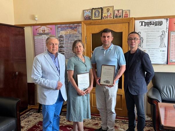 Кіноспілка під керівництвом Артема Колюбаєва надала балетне обладнання для нового вистави Національної опери України.