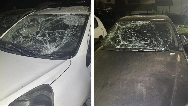 Автомобілі журналіста Артема Листопада постраждали в результаті російського нападу на Харків.