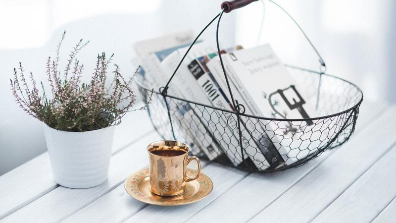 В Україні більшість книг публікується українською мовою, згідно з даними Держкомтелерадіо.