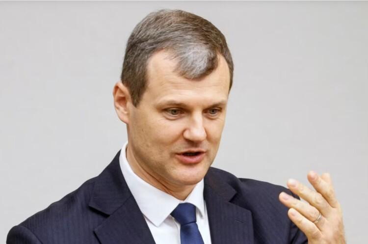 Прем'єр-міністр Литви подав у відставку після того, як були виявлені його зв'язки з корупційними схемами.