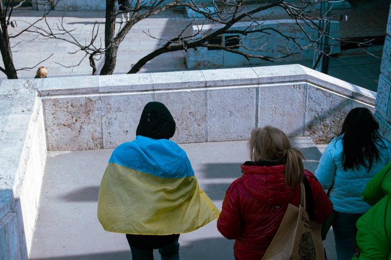 Чи українці, які перебувають за межами країни, повертаються додому, і яку підтримку їм надає держава в цьому процесі?