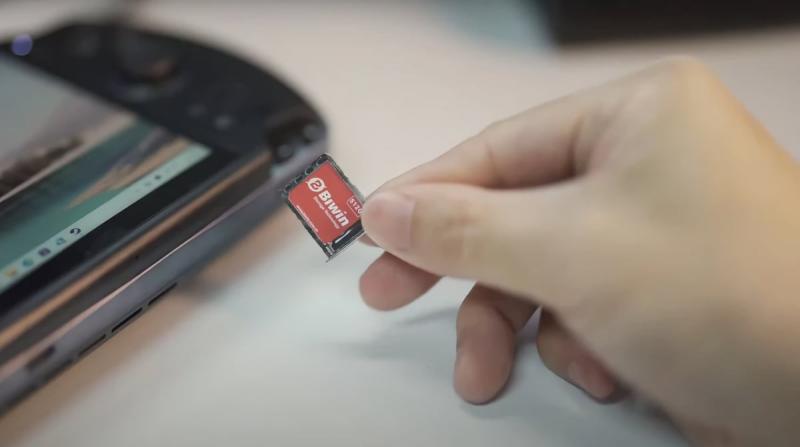 Китайська компанія Biwin планує випустити SSD, розміри якого будуть аналогічні SIM-картці.