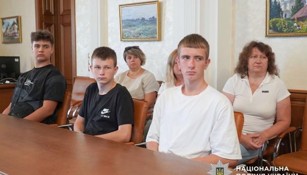 У Полтаві вшанували трьох молодих хлопців, які не пішли на угоду з противником.