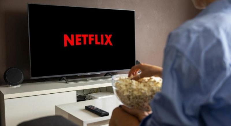 Один із популярних хітів Netflix незабаром отримає своє продовження у вигляді спін-оффа.