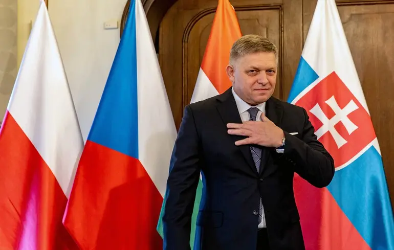 Уряд Словаччини розглядає можливості для продовження терміну повноважень парламенту та кабінету Міністрів на чолі з Фіцо.