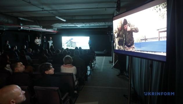У Києві були продемонстровані тизери документальних стрічок, які висвітлюють героїзм українських військовослужбовців.