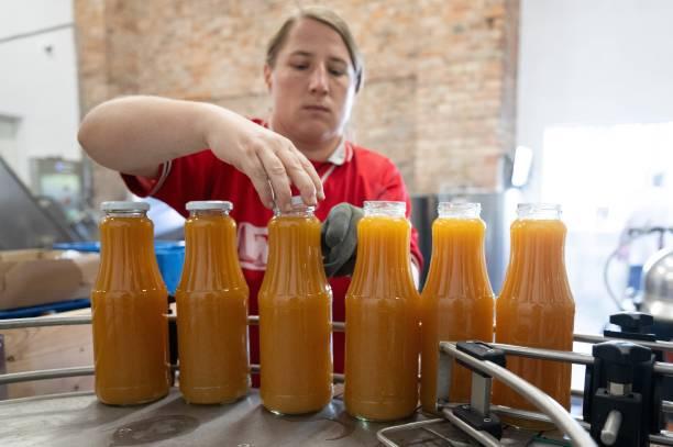 Антимонопольний комітет України наклав штраф на виробника соків 