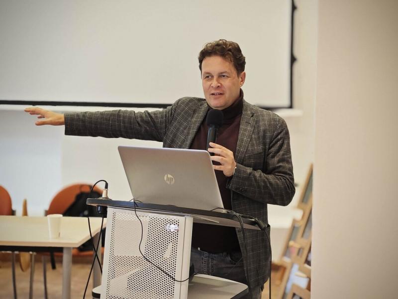 Євген Магда аналізує російську пропаганду: битва за свідомість, пам'ять та перспективи.