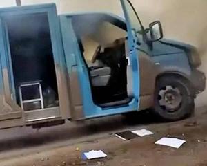 У районі Костянтинівки безпілотник противника здійснив напад на автомобіль, в якому перебували іноземні журналісти та волонтери.