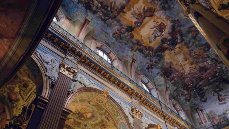 Де і в який час можна спостерігати за Різдвяними богослужіннями?