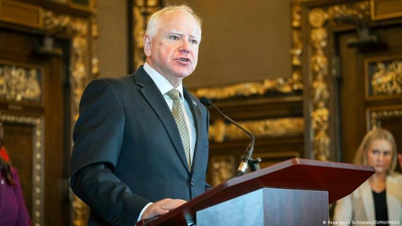 Міністерство юстиції США проводить розслідування стосовно дій чиновників штату Міннесота в контексті роботи з імміграційною службою ICE.