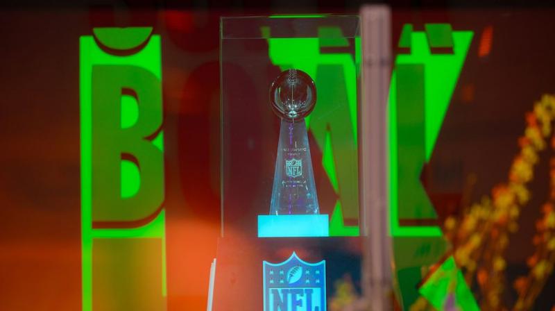 Супербоул: його історія, цікаві факти, трофей Ломбарді та шоу під час перерви.