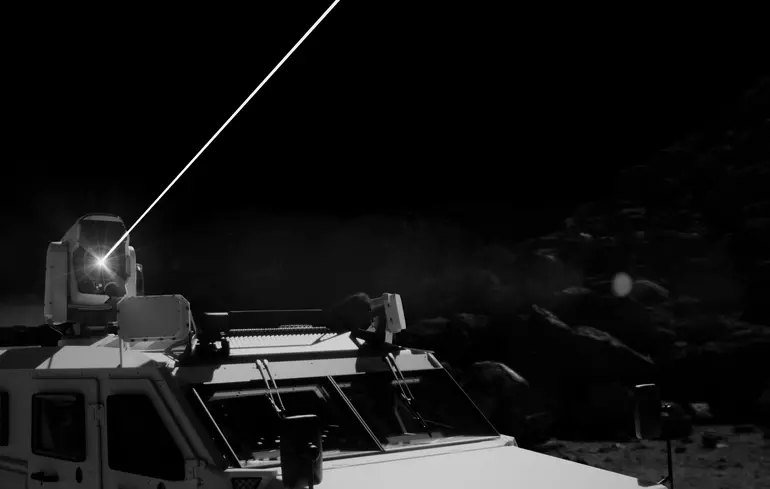 За словами американського журналіста, Україна вже активно використовує лазерні технології для знищення дронів.