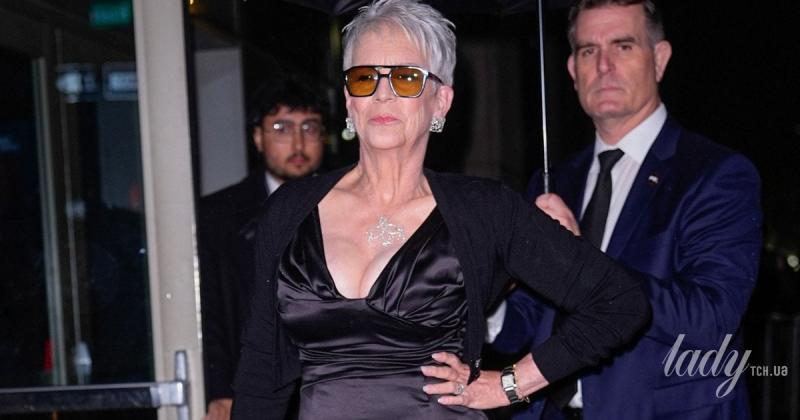 Джеймі Лі Кертіс з'явилася на прем'єрі свого нового серіалу в сукні з вражаючим декольте.