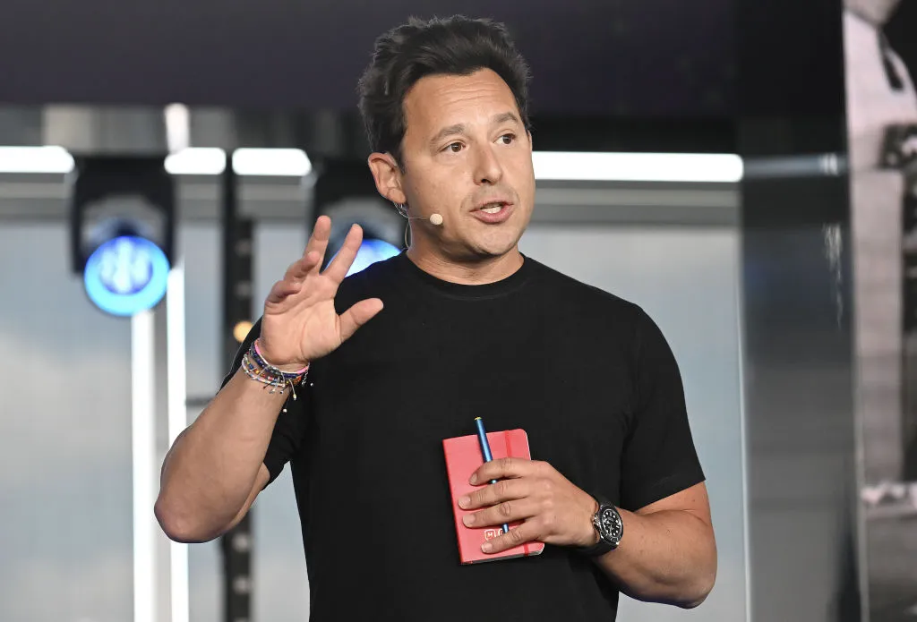 Shopify інвестує в торгові штучні інтелектуальні системи.