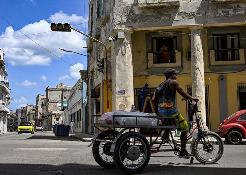 Кубу охопила повна темрява.